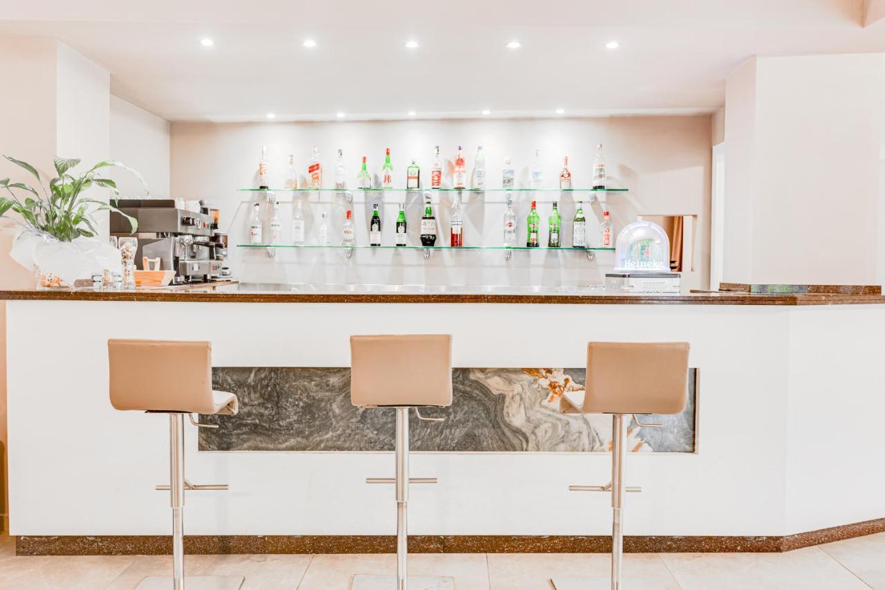 Hotel Schiller Τσέρβια Εξωτερικό φωτογραφία