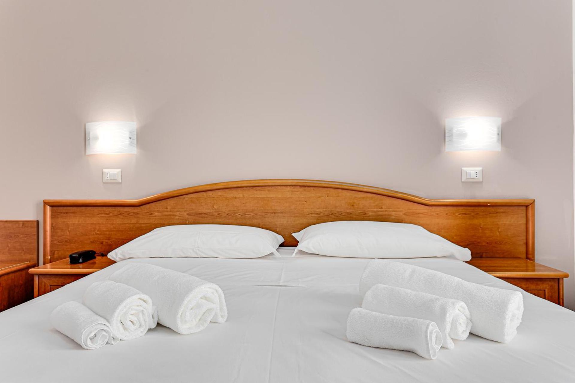 Hotel Schiller Τσέρβια Εξωτερικό φωτογραφία