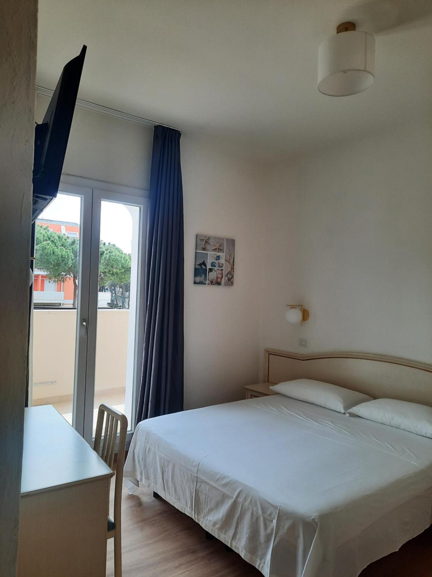 Hotel Schiller Τσέρβια Εξωτερικό φωτογραφία