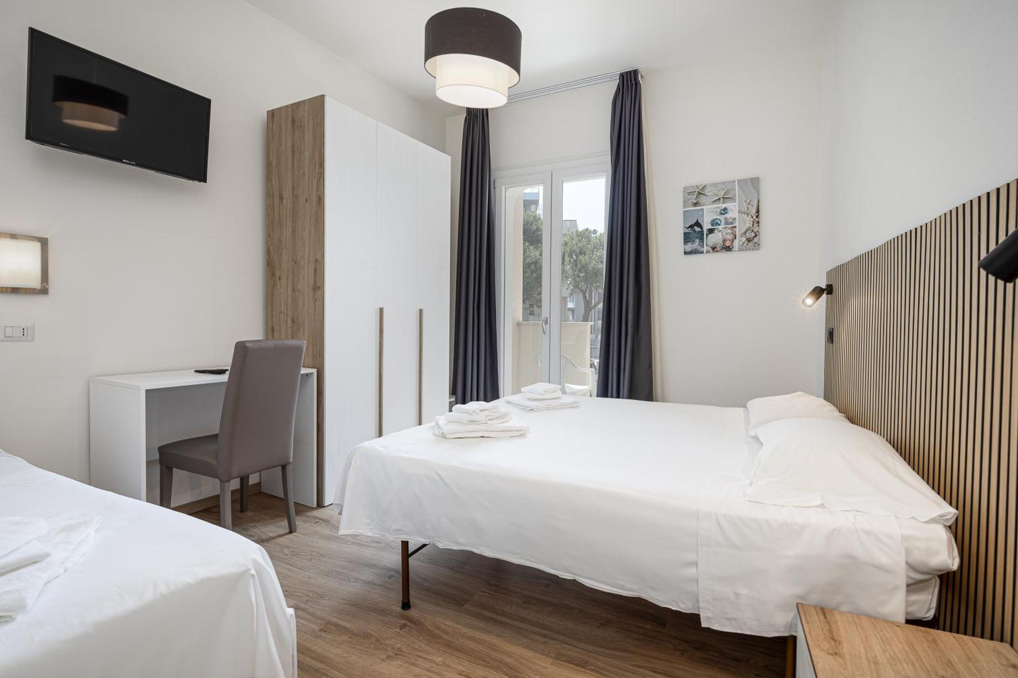 Hotel Schiller Τσέρβια Εξωτερικό φωτογραφία